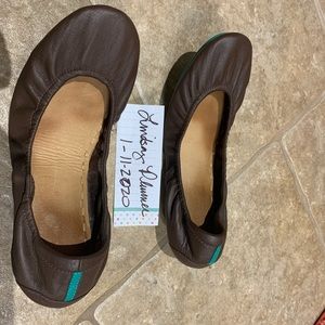 Size 9 Chocolate brown Tieks